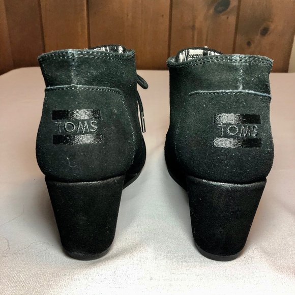 TOMS Desert Wedge Ankle/Bootie. Black. Size 7 - Picture 6 of 8
